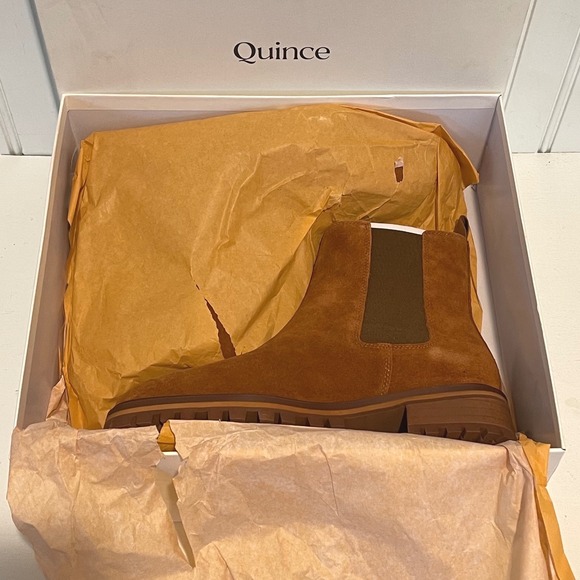 Quince Women's Cinnamon Suede Chelsea Boots 1.5" Lug Sole Size 8 NIB - Picture 2 of 5
